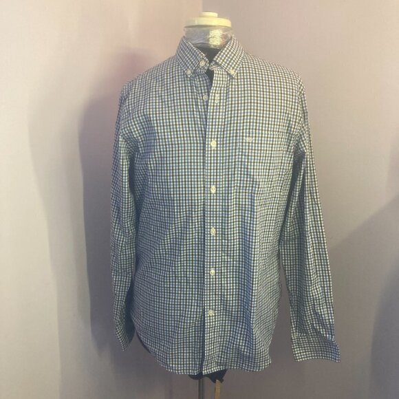 Docker's & St. John's Bay Shirts, EUC, Classic Fit, Size M, Set of 2 - Picture 2 of 12